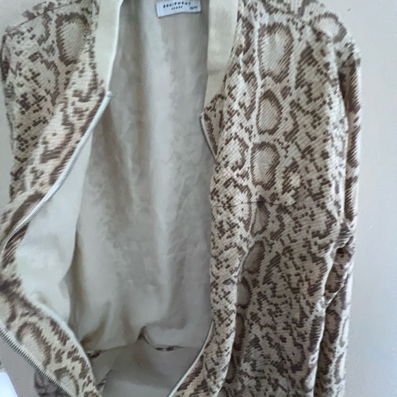 Equipment Femme Cream Snake Print Jacket Silk - Picture 7 of 8